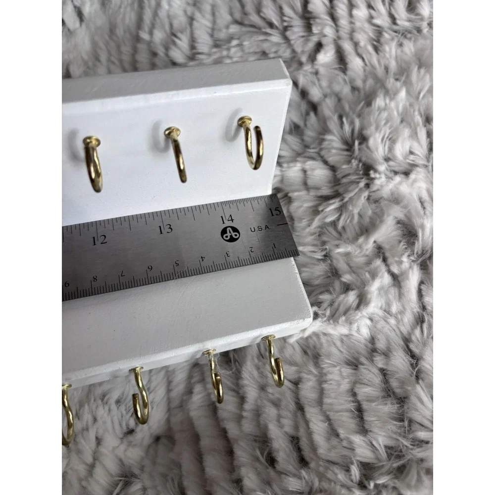 White Wood 30 Hook Chain Necklace Holder Attaches To Wall 2754 15 X 3